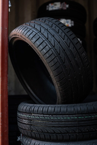 фото протектора и шины Atrezzo ZSR Шина Sailun Atrezzo ZSR 225/50 R17 94W Runflat