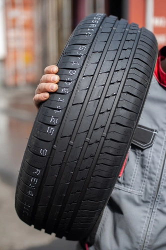 фото протектора и шины Atrezzo Elite Шина Sailun Atrezzo Elite 225/50 R17 94V